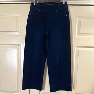 Chico's Pull On Wide Leg Crop Dark Wash Blue Stretch 5-Pocket Jeans 6